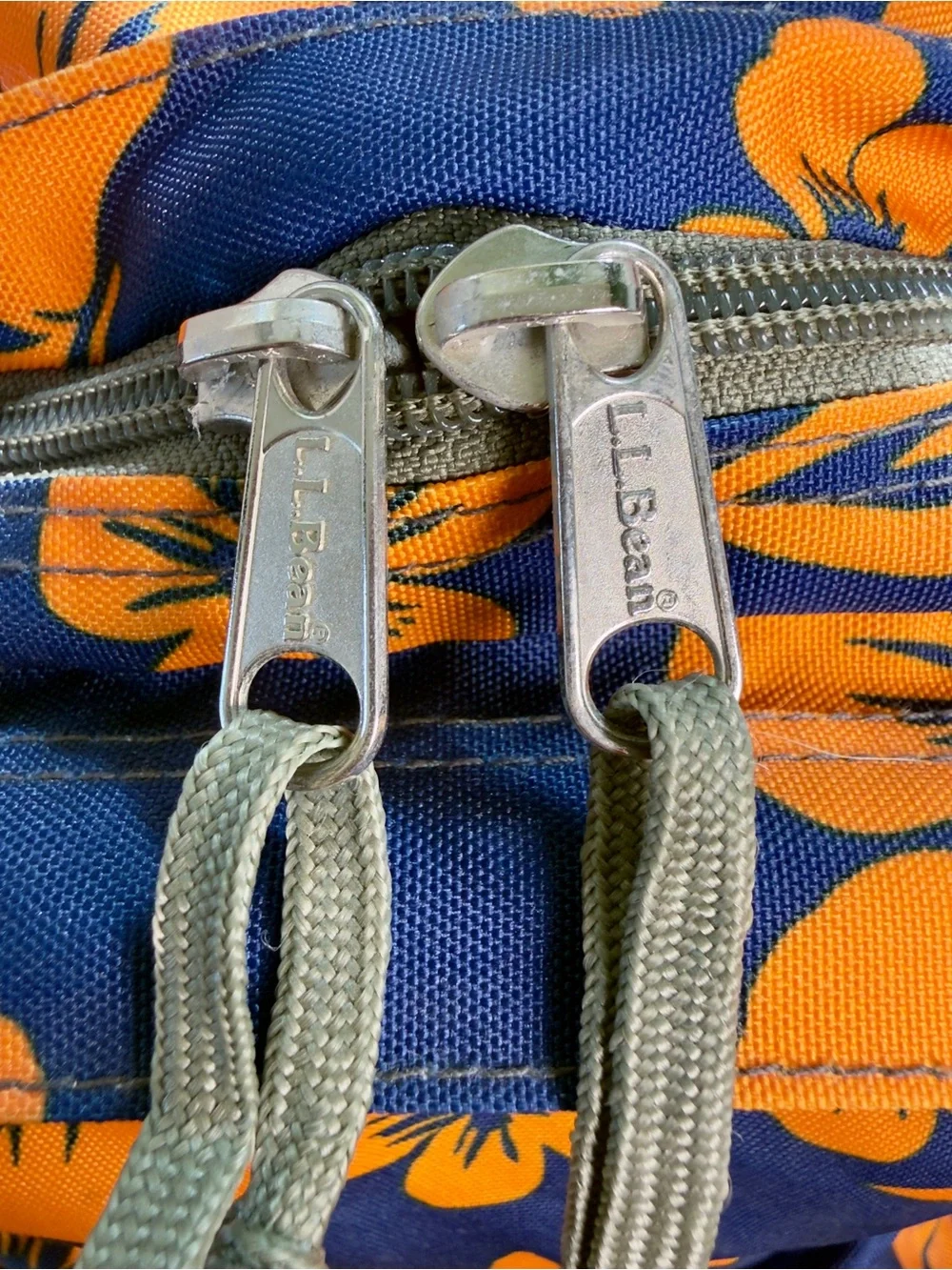 N/A compact navy